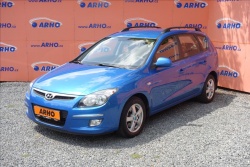 Hyundai i30 1,6 CRDi, ČR, SERVISNÍ KNIHA.