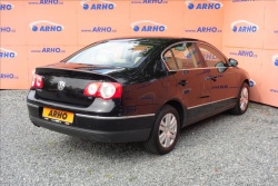 Volkswagen Passat 1,9 TDi 77KW, ČR, HIGHLINE.