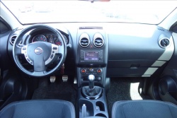 Nissan Qashqai 1,6 i, ČR, 1 MAJ., PANORAMA.