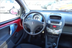 Peugeot 107 1,0 i,ČR,SERVISNÍ KN.,KLIMA.