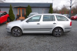 Škoda Octavia 1,8 TSi, ČR, 1 MAJ., SERV.KN.