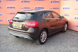 Mercedes-Benz GLA 200d,SERVIS.KN.,4MATIC.